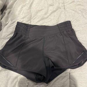 Lululemon black shorts